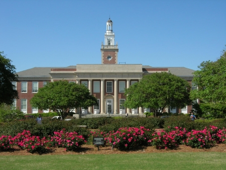 Ross Hall, home to Auburn's Department of Chemical Engineering